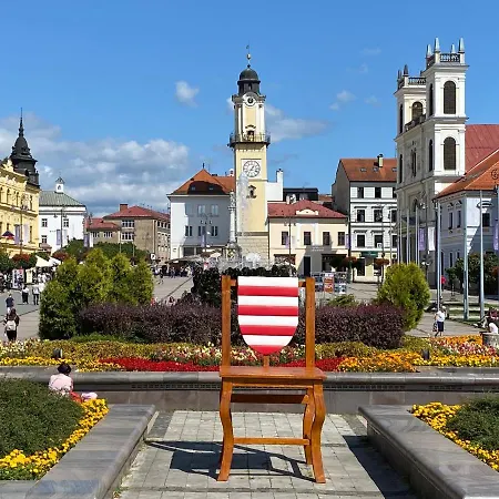 S Bazénom,