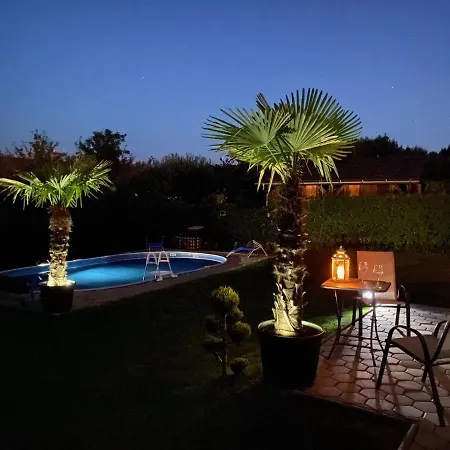 S Bazénom, Banská Bystrica